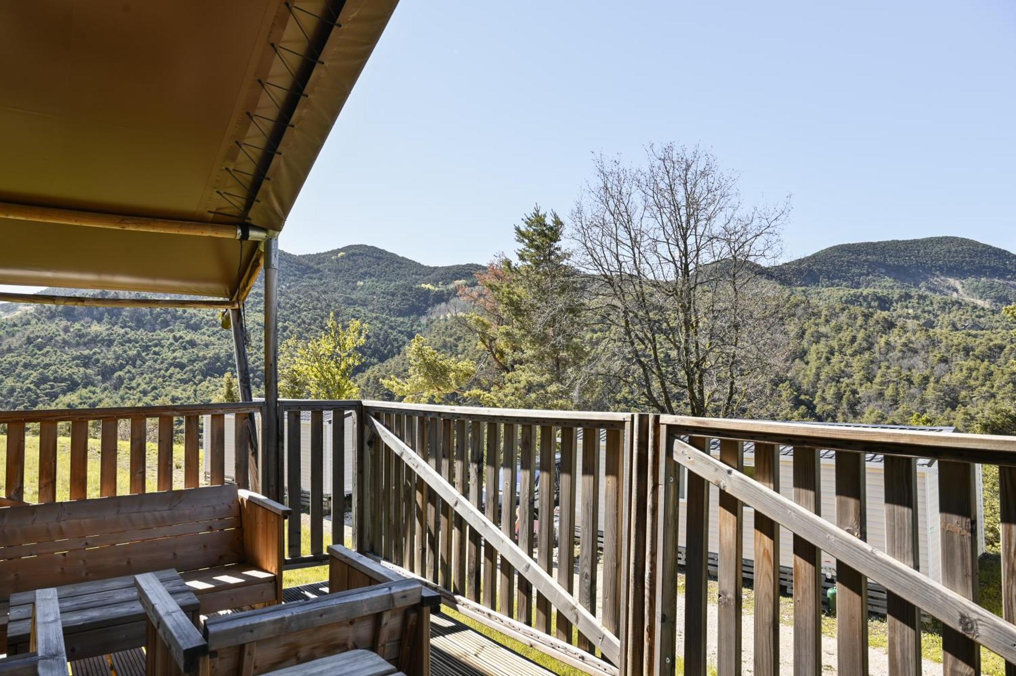Camping Rcn Les Collines De Castellane Quarto foto