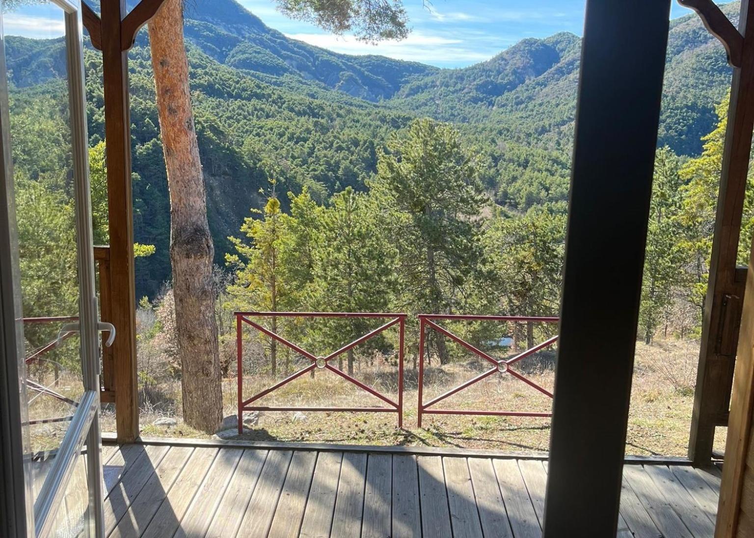 Camping Rcn Les Collines De Castellane Quarto foto